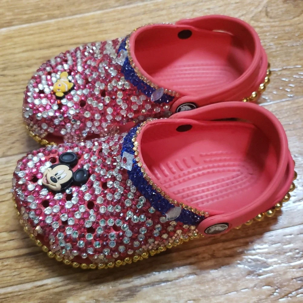 CROCS Kids Size 10/11
